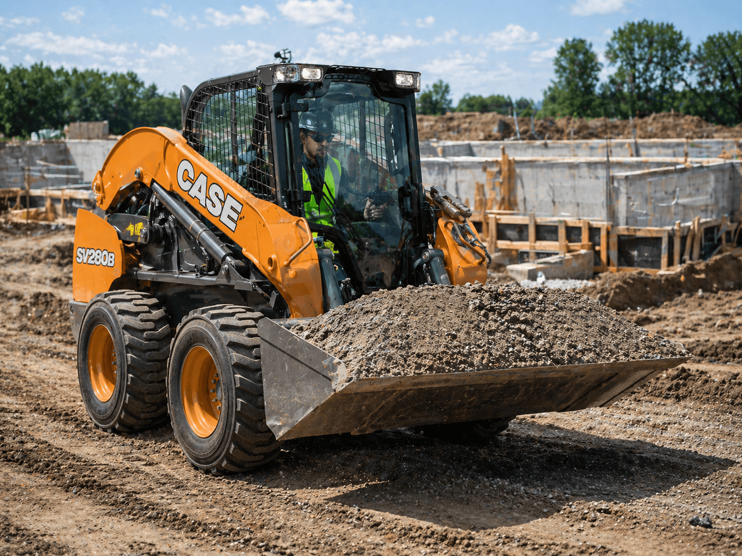 Малый погрузчик skid-steer Bobcat